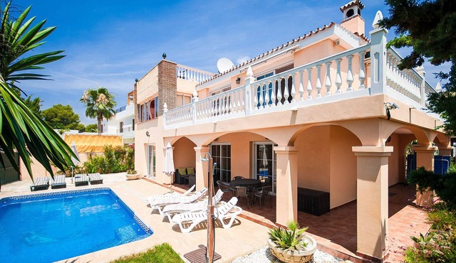Beach Villa Costanera in Marbella for 9 guests