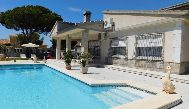Beach Villa ! Only 1 minute walk to La Zenia Beach 6 bedroom Beach Villa