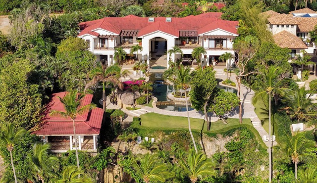 Beach Villa specializing in weddings, milestone & corporate events.