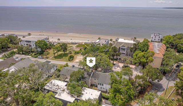 Beach&Village! 2 BR, 2 BA 1st Lvl, Beach Gear