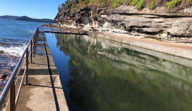 Beach Vintage - the quintessential 1960's beach house just 150m from Pearl Beach