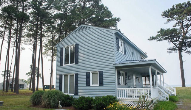 Beach/Waterfront Chesapeake Bay Northern Neck Home