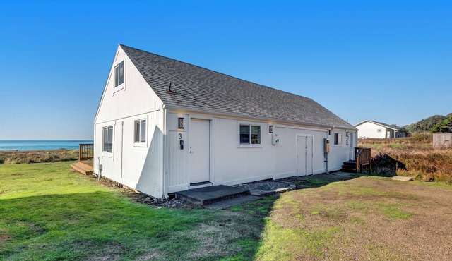 Beachcomber: Beachfront Escape #3