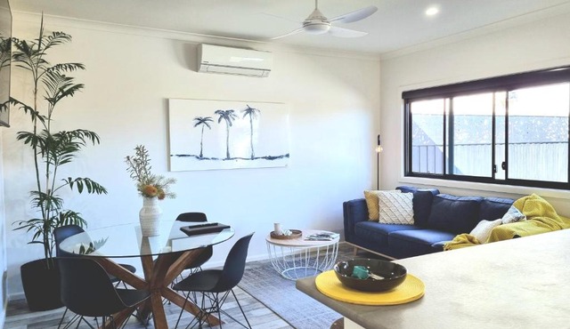 Beachcomber Holiday Units