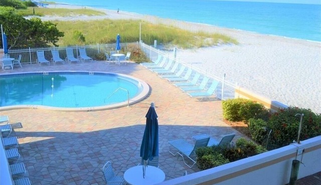 Beachcomber unit 204