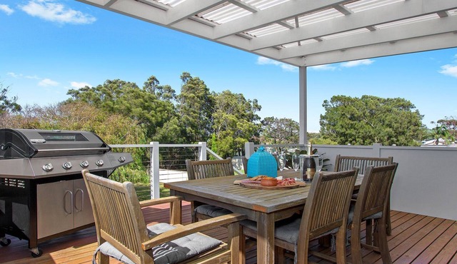 Beaches at Culburra - pet friendly home