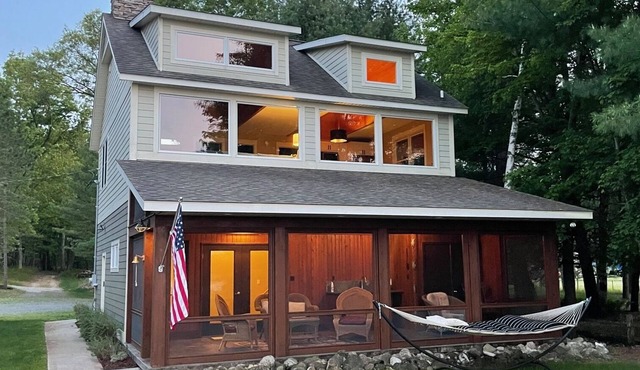 Beachfront 2 Bed/1 Bath on Big Star Lake w/dock access and pristine beach.