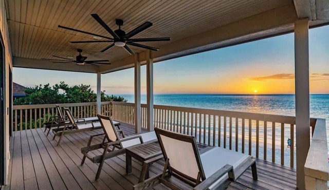 Beachfront🌊3 KING suites & bunk room🛏️Pet Friendly🐾
