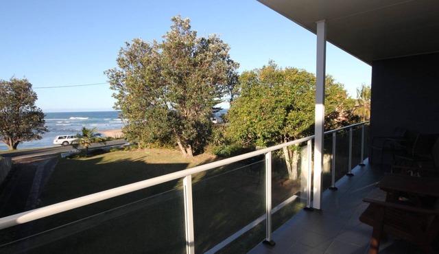 Beachfront 3 - short walk to beach