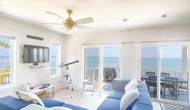 Beachfront 4BD Getaway with Game Rm & Ocean Views