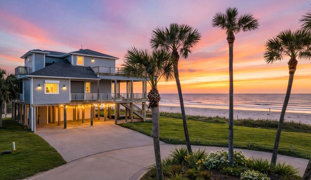 Beachfront 5BR | Hot Tub & Fire Pit | Game Room