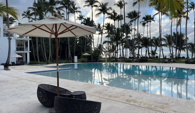 Beachfront Apartment: Cosón Bay, Samana, DR