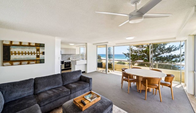 Beachfront Apartment on the Esplanade