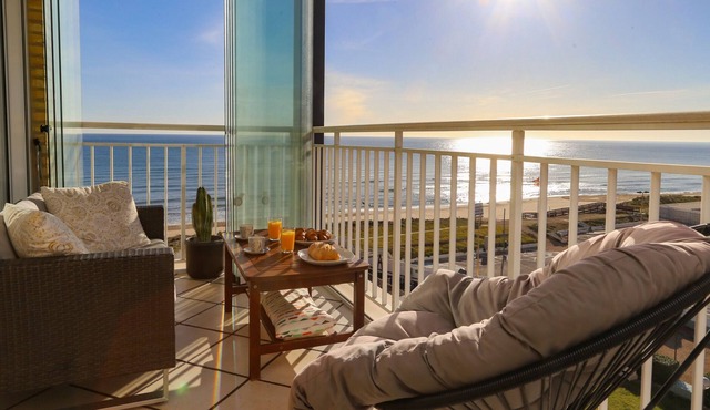 Beachfront Apartment 30min from Valencia