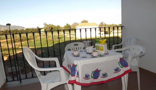 Beachfront Apartment with Pool, Jacuzzi, and Family Amenities in Alcalà de Xivert