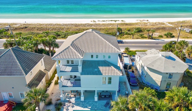Beachfront Beauty! Sleeps 19 - Private Pool - Gorgeous Ocean Views!