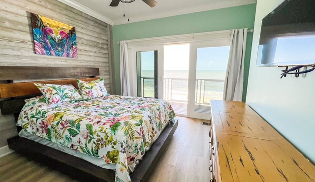 Beachfront-Beachfront- Driftwood Yard