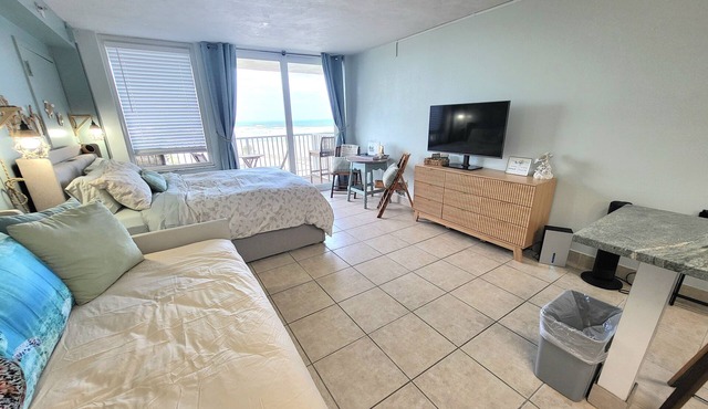 Beachfront Beautiful Ocean Views!