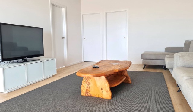 Beachfront Beauty, Moonta Bay