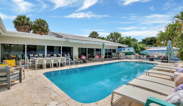 Beachfront Bliss: 6 Bedroom Home with Heated Pool