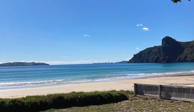 Beachfront Bliss - Taupo Bay