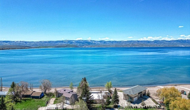 Beachfront Bonanza! East Side Bear Lake Gem