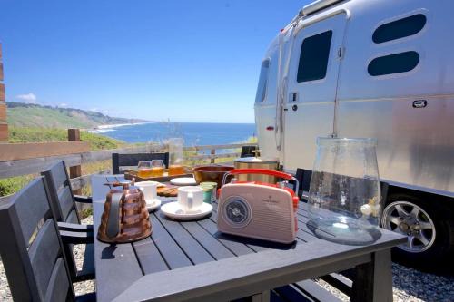 Beachfront California Coast Airstream - Dreamy