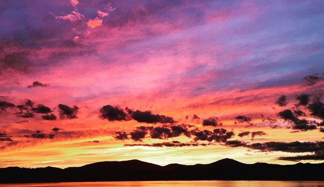 Beachfront camp on Lovewell Pond