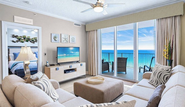Beachfront Condo Free Beach Chairs Huge Balcony Come Relax!
