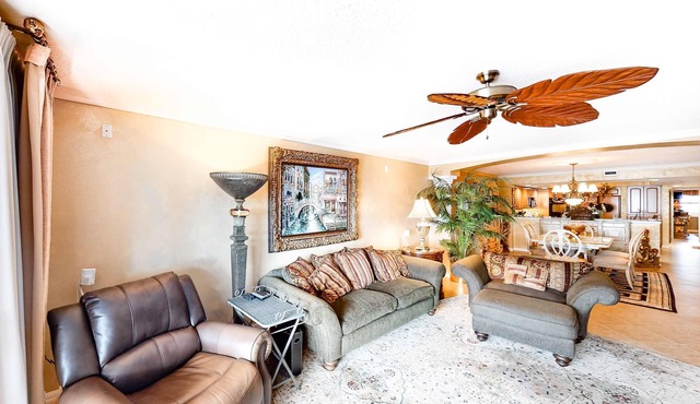 Beachfront condo w Gulf views balcony washer dryer central A C shared pools