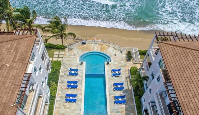 Beachfront Condo 2BR/2.5Ba Steps from Cabarete Centro and your own private beach