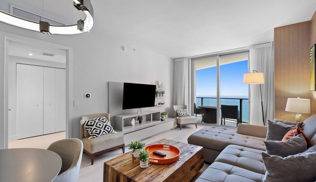 ★ BEACHFRONT CONDO AT LYFE RESORT. DIRECT OCEAN-VIEWS.RESORT AMENITIES.