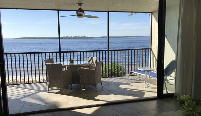 Beachfront Condo at SanibelHarbour - Beachfront