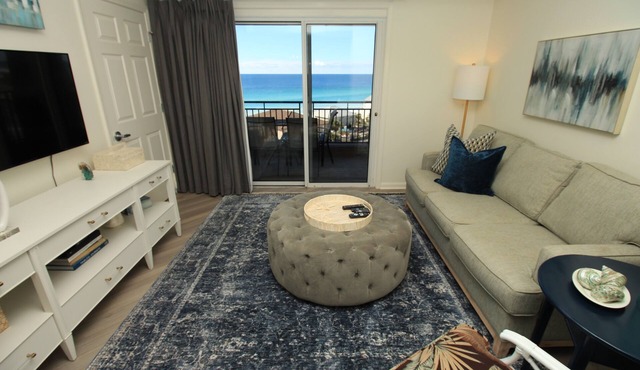 Beachfront Condo Stunning 7th Floor Views and tram at Westwinds in Sandestin. Private beach
