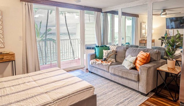 Beachfront Condo w/Amazing View