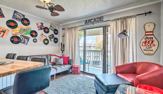 Beachfront Corpus Christi Condo w/Arcade Room!