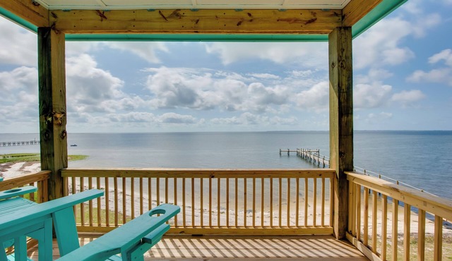 Beachfront Cottage w/Dock on Florida Gulf Coast