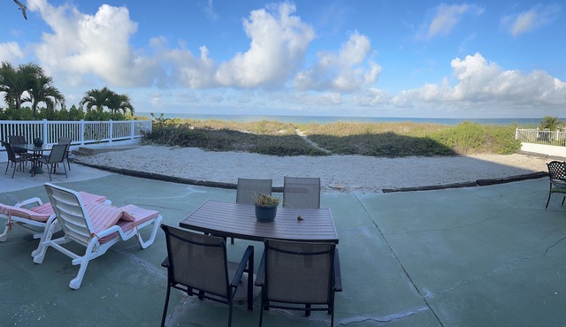 BEACHFRONT - Directly on Redington Beach/Gulf of Mexico