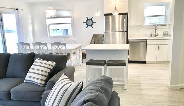 Beachfront Dream Cottage Sleeps 11 Beautiful PETS OK