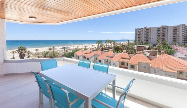 Beachfront Family Friendly Condo In Gandía - only familias