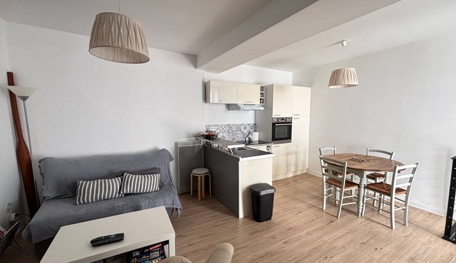 Beachfront House with 2 Bedrooms in Central Les Sables-d'Olonne