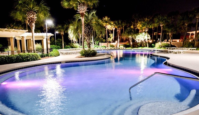 BEACHFRONT! Free Tram. Fully Stocked! Low Rates-No Weird Fees. Kid Friendly