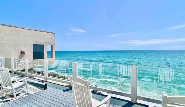 Beachfront Fun, Classic Beach House w/Fire Ring