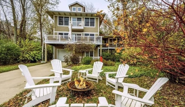 Beachfront Haven | Sunset Views | Hot Tub | BBQ