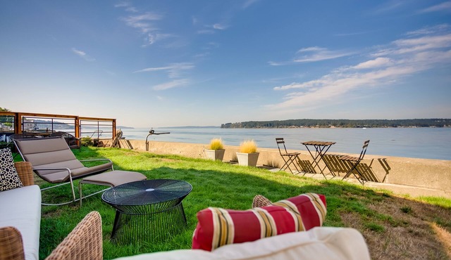 Beachfront Historical Home in University Place!