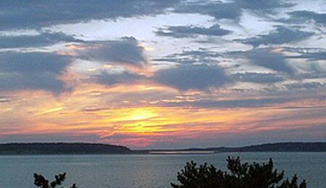 Beachfront Home with Stunning Views (1464)