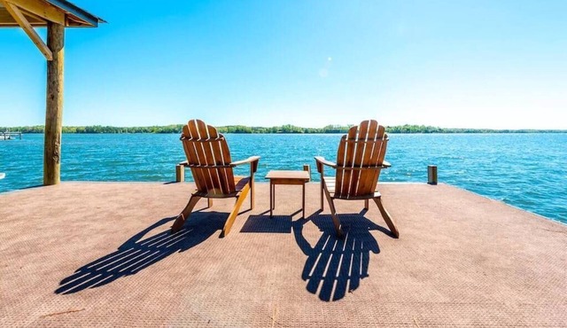 Beachfront Lakehouse on Lake Wylie!