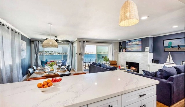 Beachfront on the Bay- penthouse on the sand