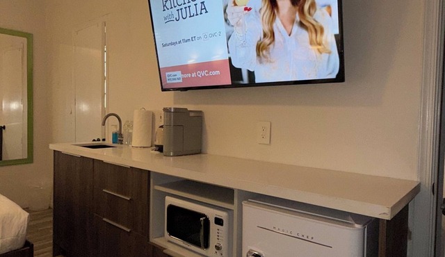 BeachFront On The Sand #313 South of 5th, 335 Ocean Drive,