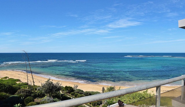 Beachfront on Werrina, The Breakers